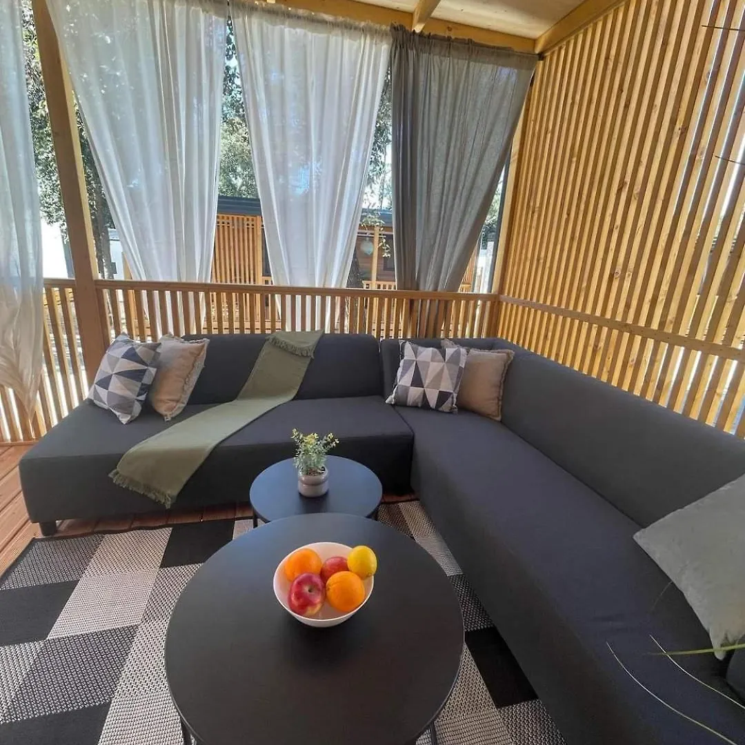 Mobile Home Ivana Biograd Na Moru