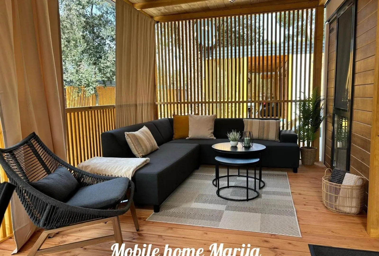 Kemp Mobile Home Ivana Biograd Na Moru